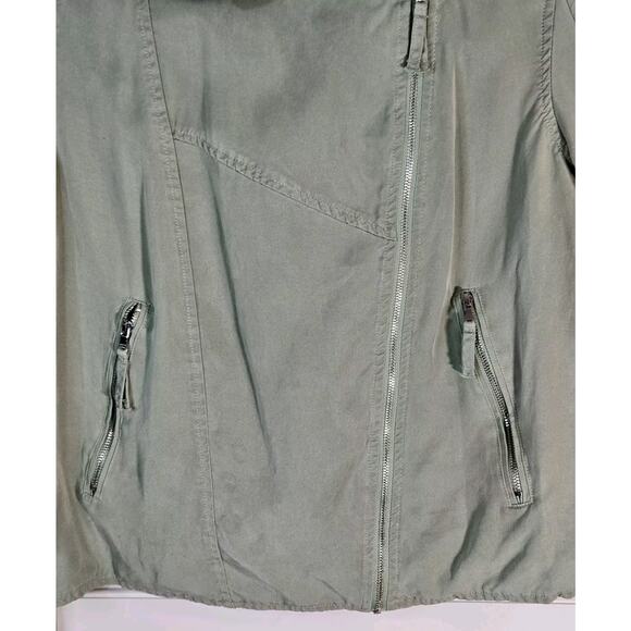BLANKNYC / GOOD TIMES AHEAD MOTO JACKET Size Small Green Zippers And Snaps - Picture 2 of 11